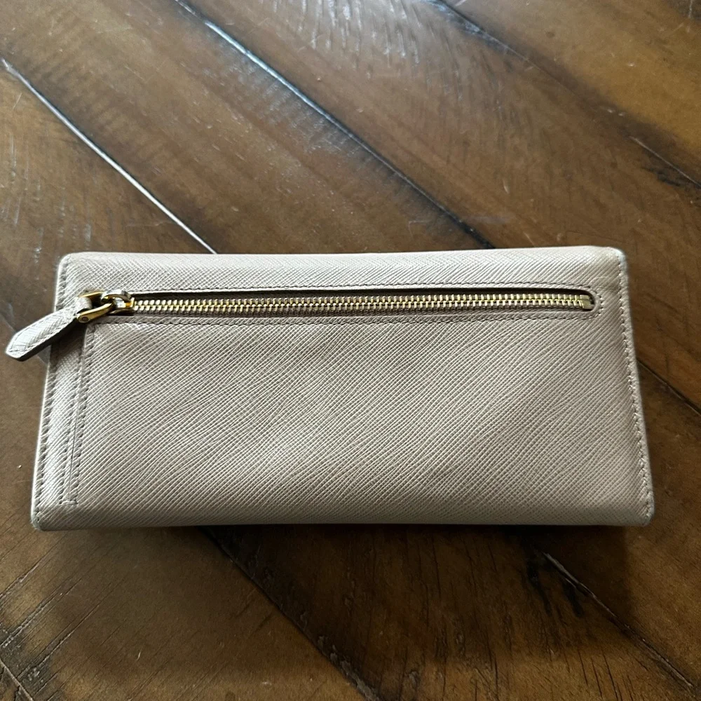 Prada Beige Saffiano Continental Wallet - Picture 4 of 16